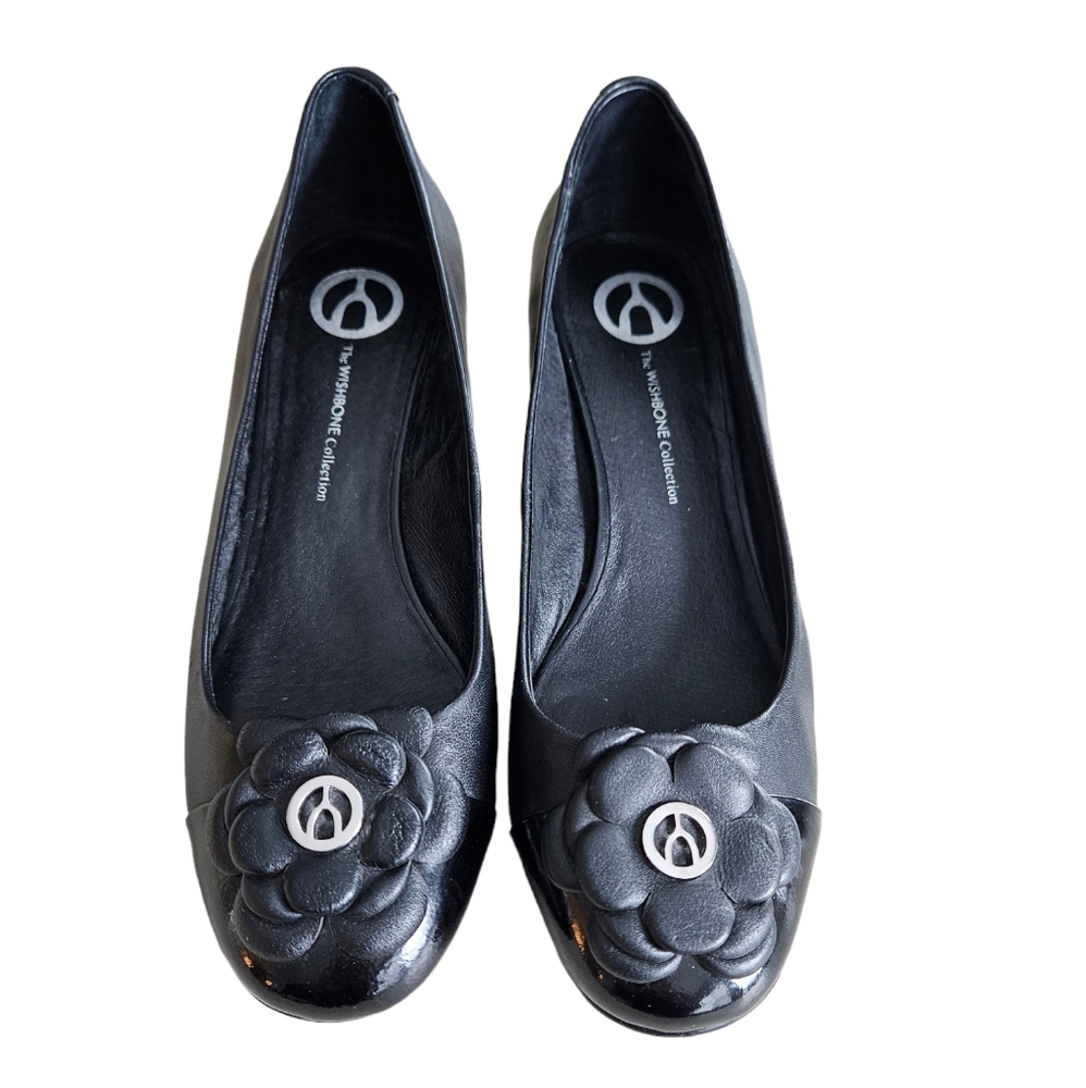 Wishbone balena black leather flower toe silver heel detail size 8 buisness